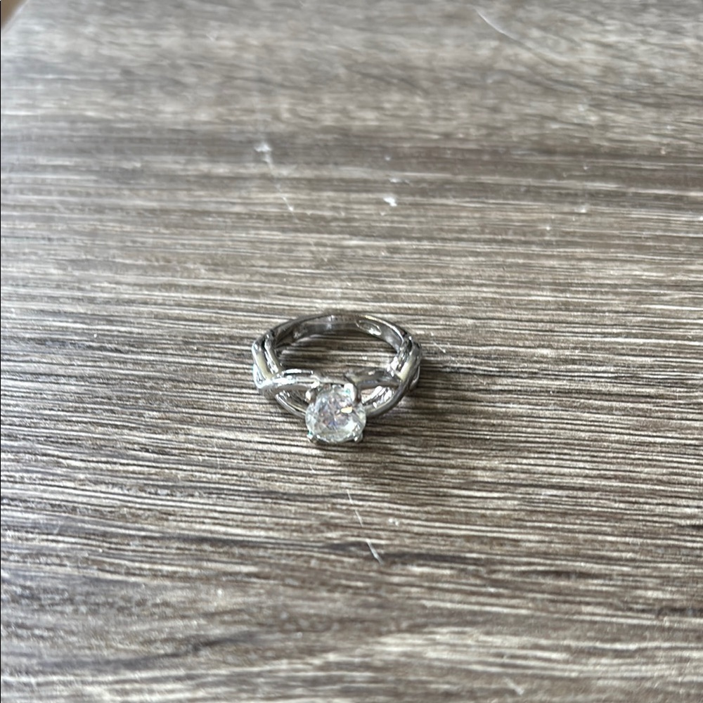 Avon Sterling Silver Ring with Clear Stone
